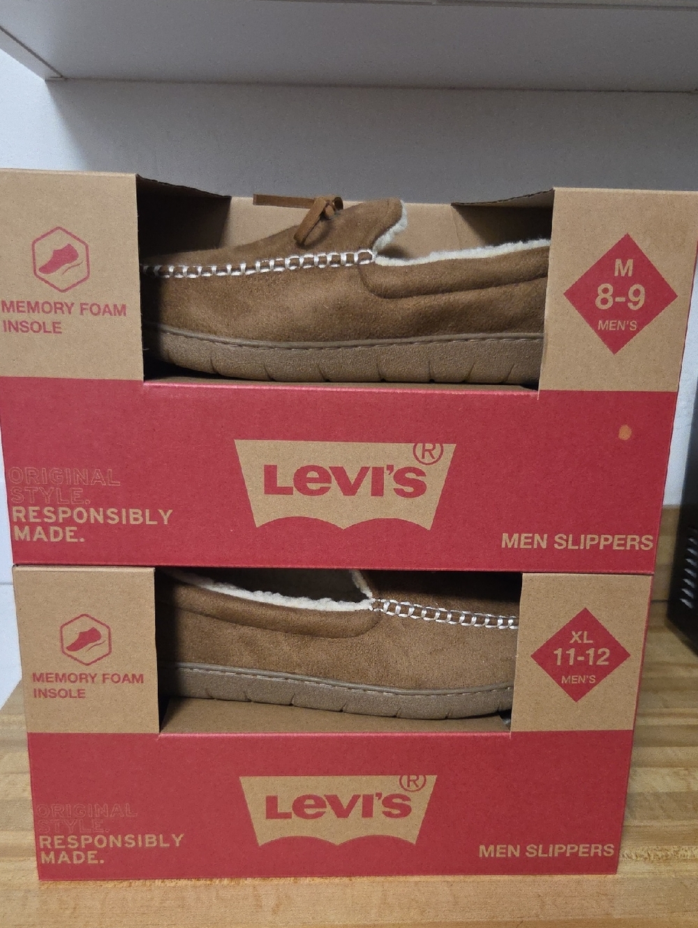 NWT "Levi's" Kareron 2 Mens Slippers Size Medium (8-9) or X-Large (11-12) - Picture 5 of 5